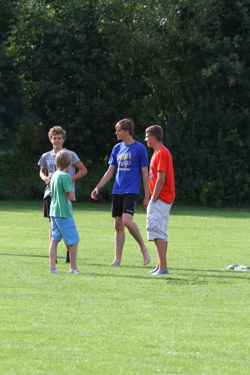 Bild 425 - Vogelschiessen am 18.8.12